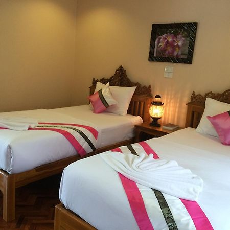 Chok-Wasana Guest House Mae Sariang Habitación foto