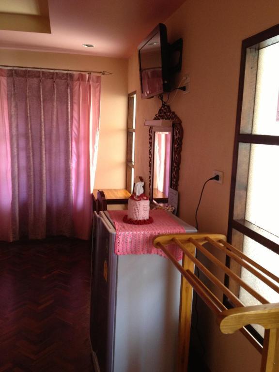 Chok-Wasana Guest House Mae Sariang Habitación foto