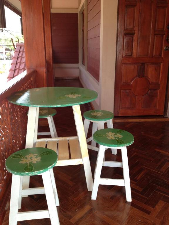 Chok-Wasana Guest House Mae Sariang Habitación foto